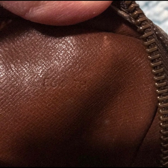 SOLD! Louis Vuitton Marly Bandouliere - Picture 5 of 7